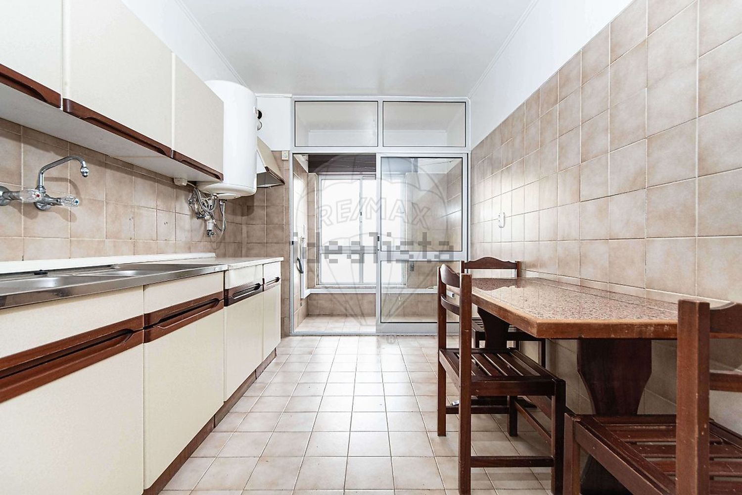 公寓 t2出售在Praceta Almirante Reis - 厨房