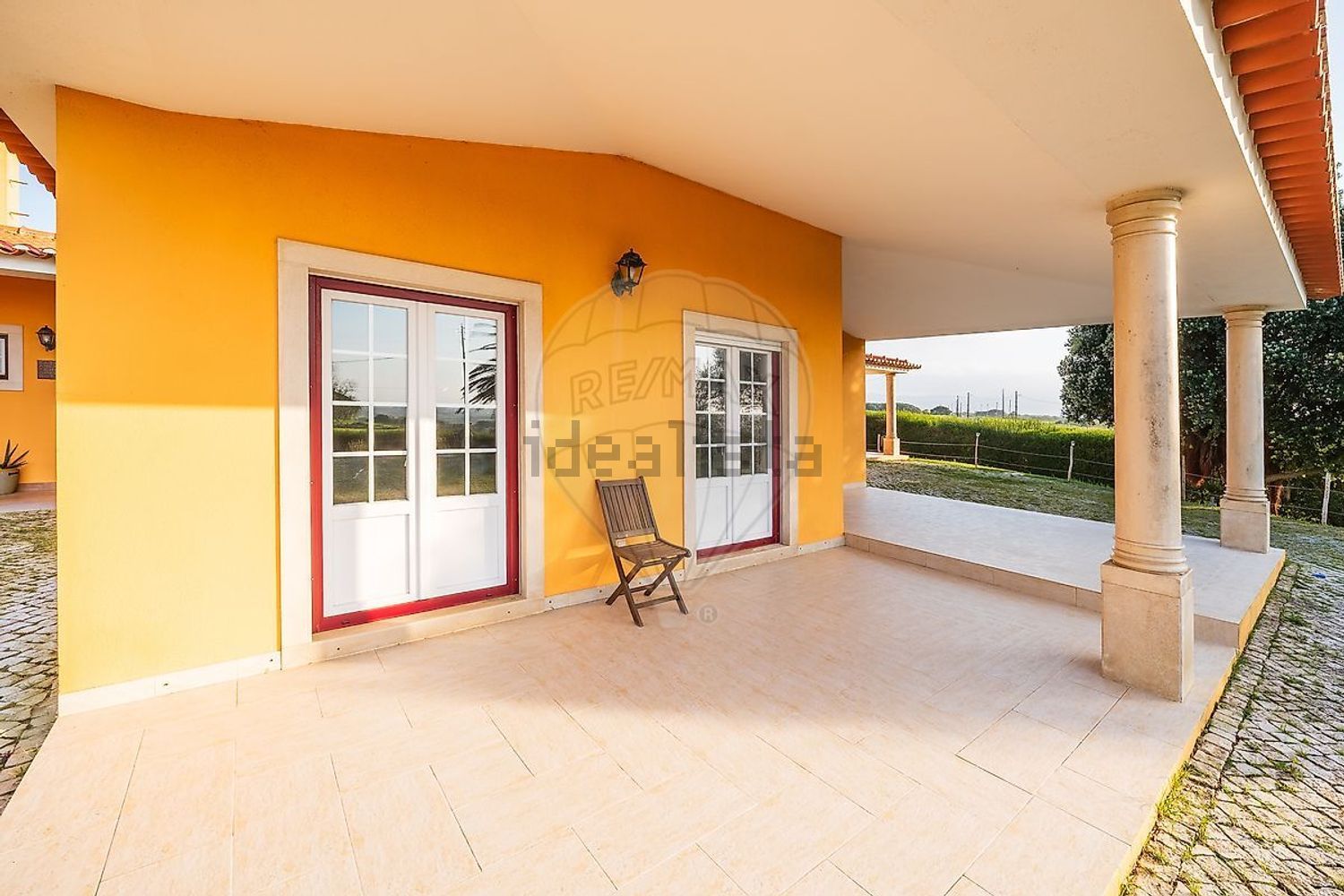 小楼房或独栋别墅出售在Rua das Macieiras - 阳台