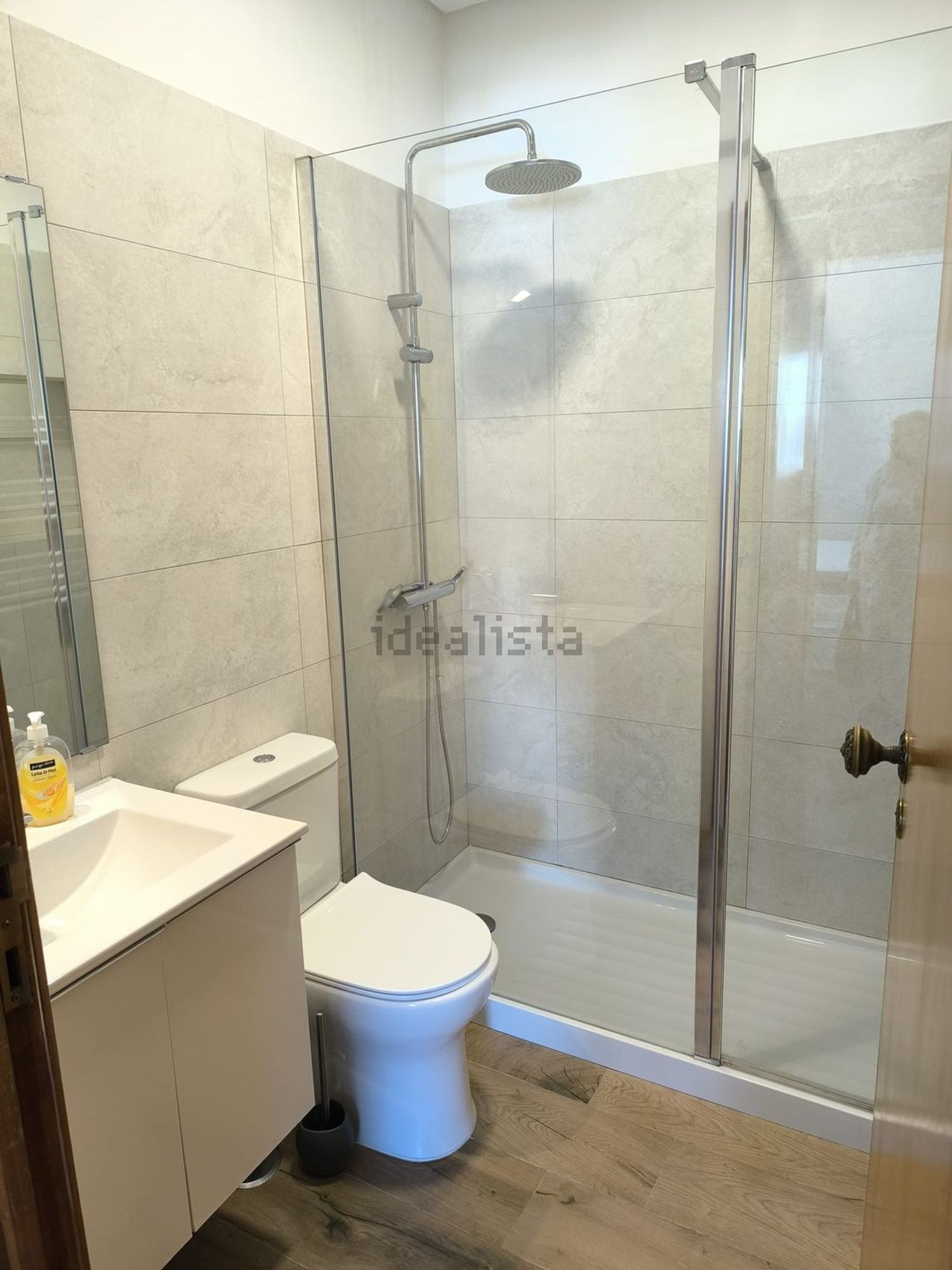 出租房间在Rua Antero de Quental, 15 - 卫生间