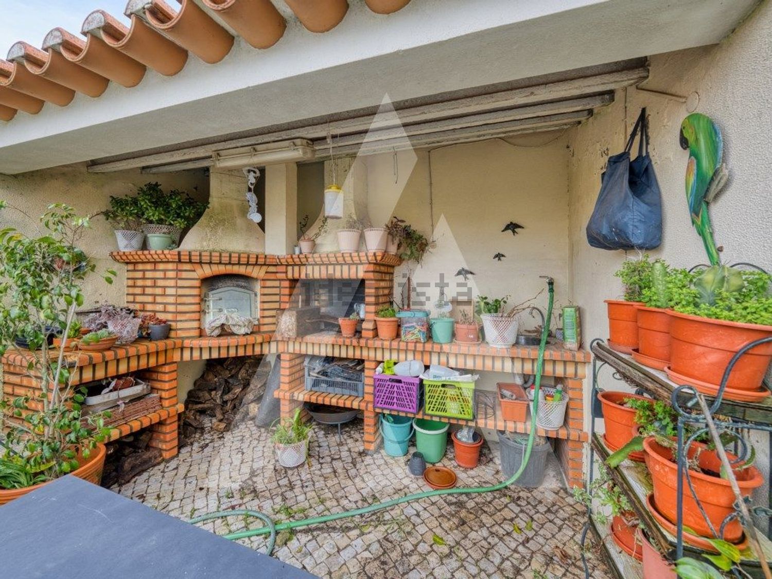 小楼房或独栋别墅出售在Lamas e Cercal - 照片