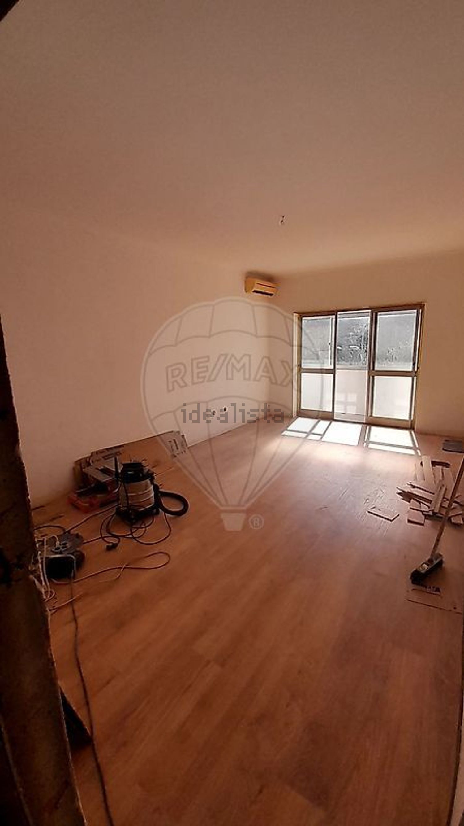 公寓 t2出售在Rua Soeiro Pereira Gomes - 照片