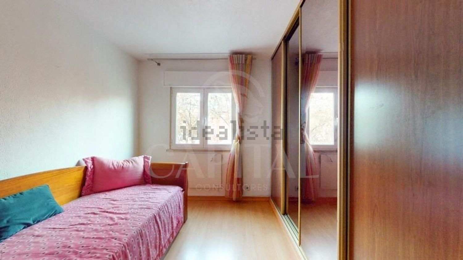 公寓 t3出售在Estrada de Benfica - 卧室