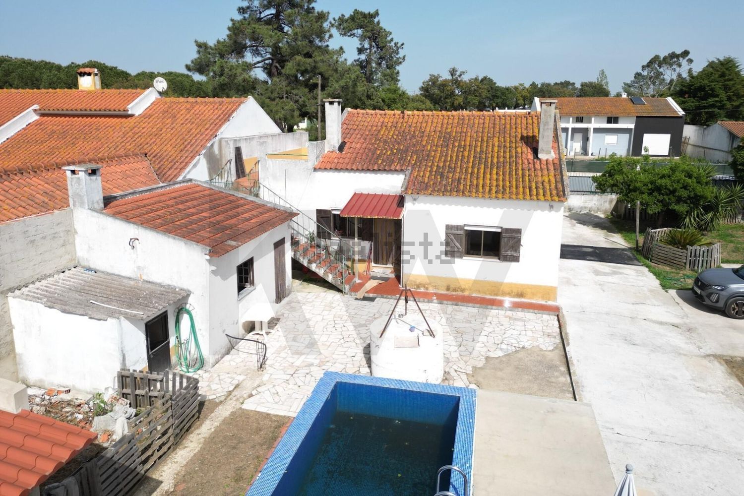 小楼房或独栋别墅出售在Rua António Aleixo - 外立面