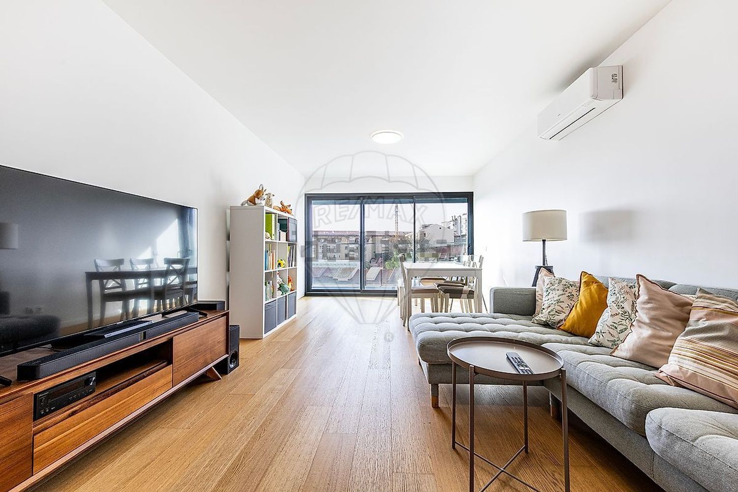 公寓 t2出售在Rua de Santa Engrácia - 客厅