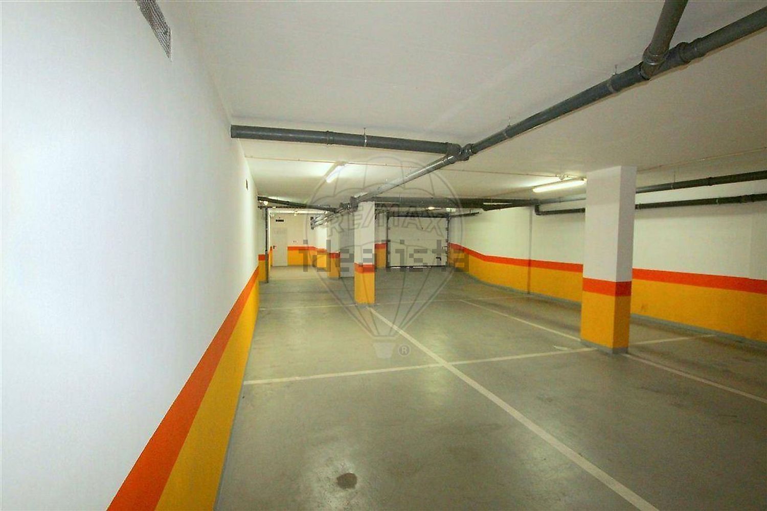 出租公寓 t3在Rua Cerradinho da Praia - 停车位