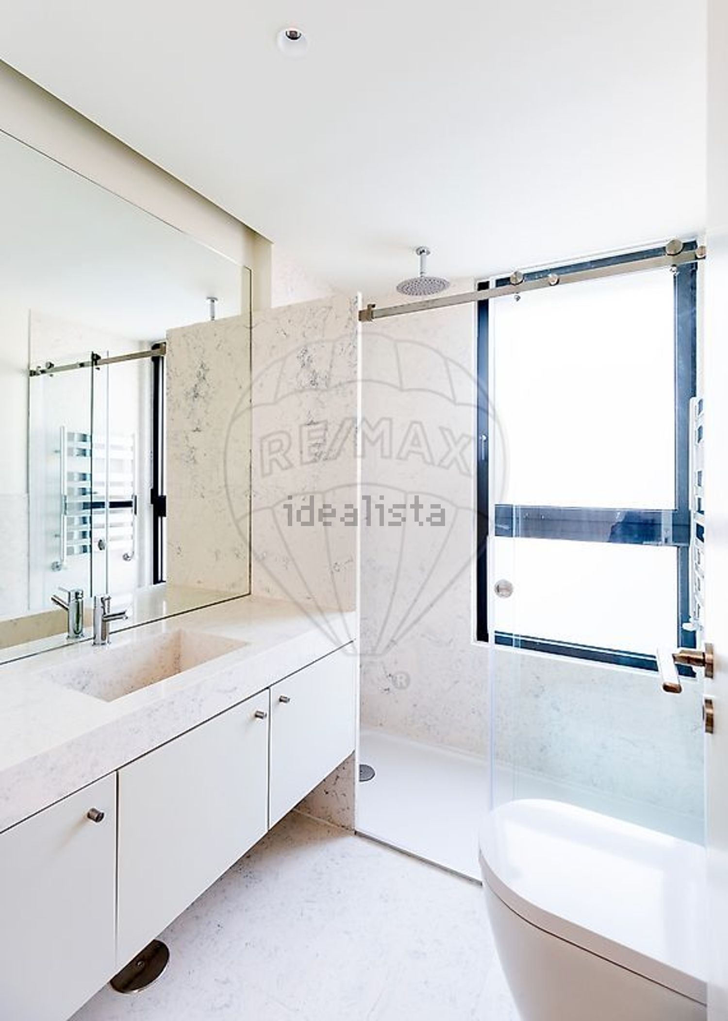 出租公寓 t2在Avenida Fernando Pessoa - 卫生间