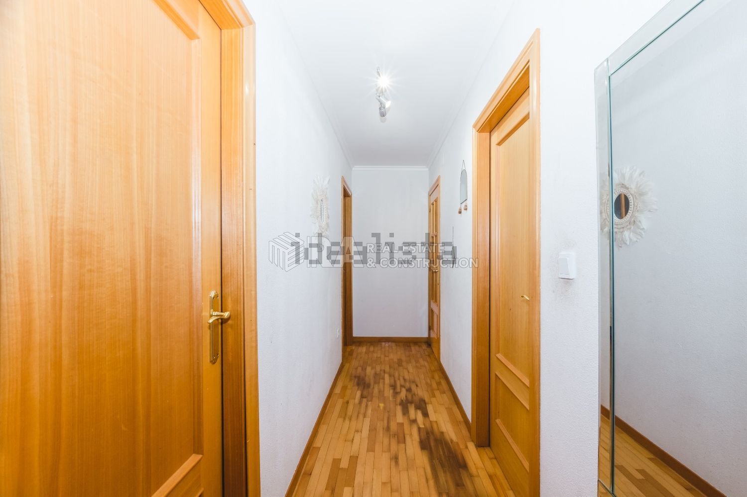 公寓 t3出售在Alhos Vedros - 过道