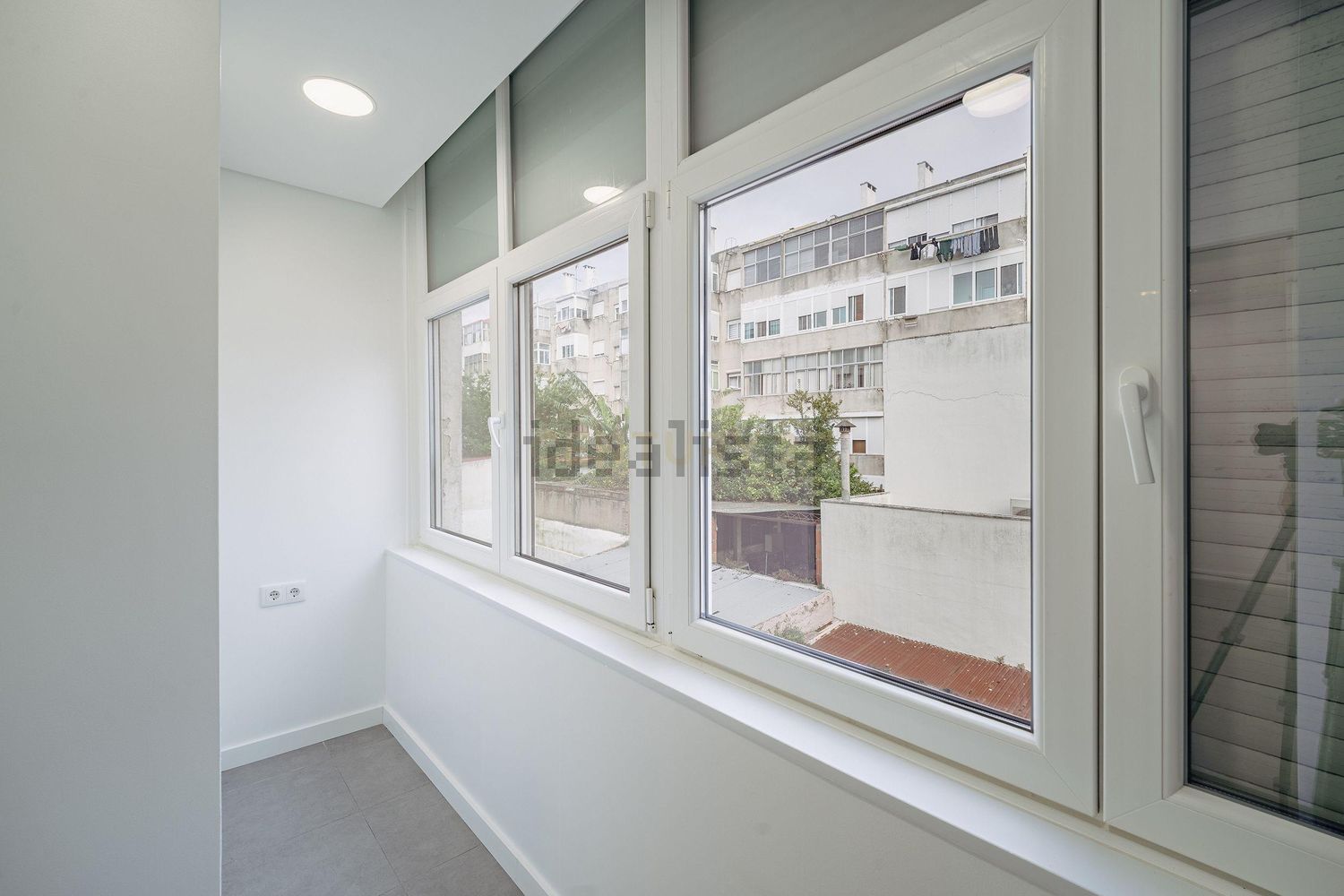 公寓 t2出售在Rua Luís António Verney, 27 - 阳台