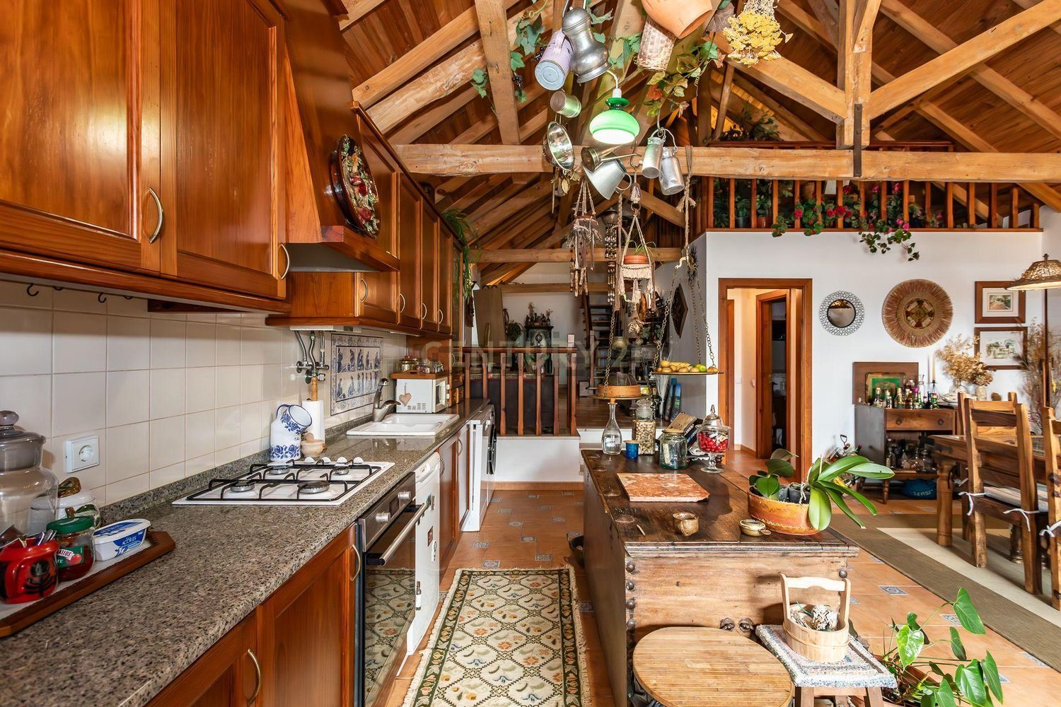 小楼房或独栋别墅出售在Rua Nossa Senhora dos Remédios, 32 - 客厅