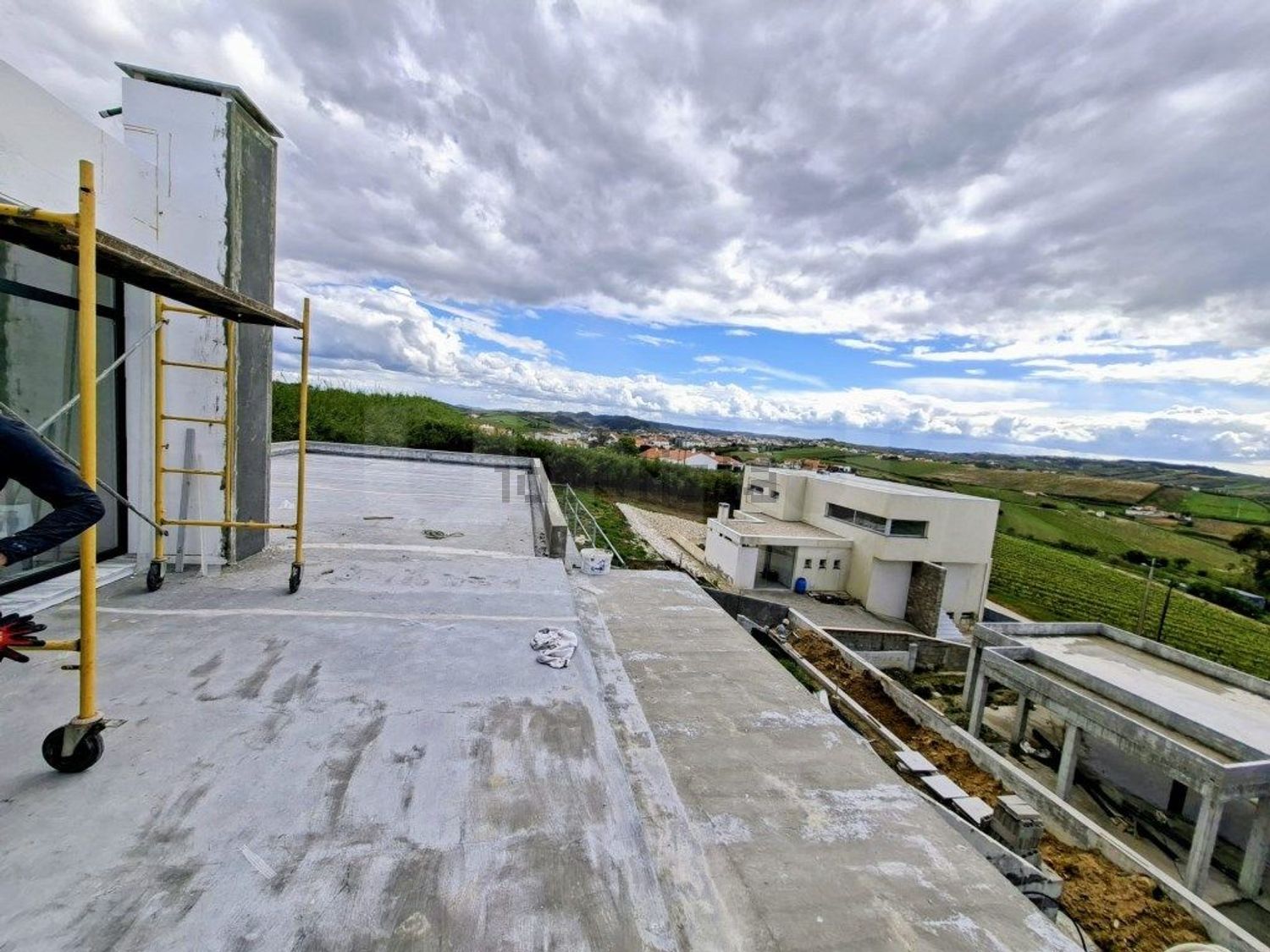 小楼房或独栋别墅出售在Rua da Estrada Militar - 照片