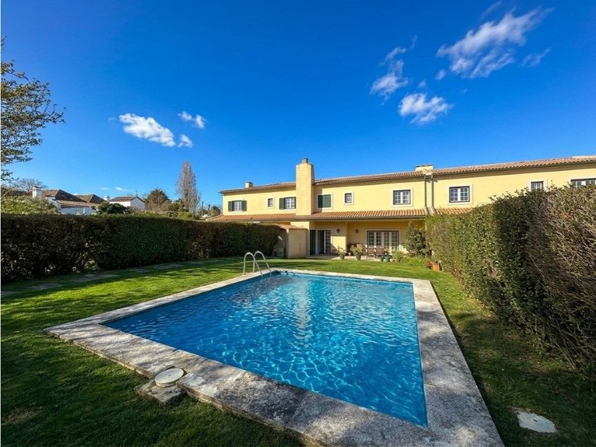 出租联排别墅在Rua de São João, 40