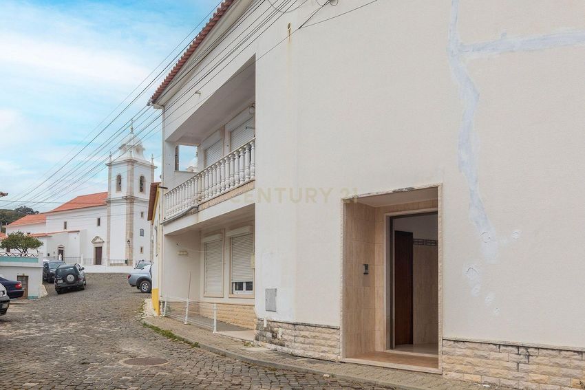 公寓 t2出售在Rua Dona Maria de Jesus Alcântara Mota Ferreira, 10