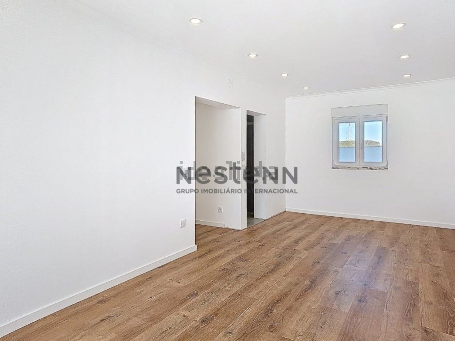 小楼房或独栋别墅出售在Rua do Forno s/n - 居住