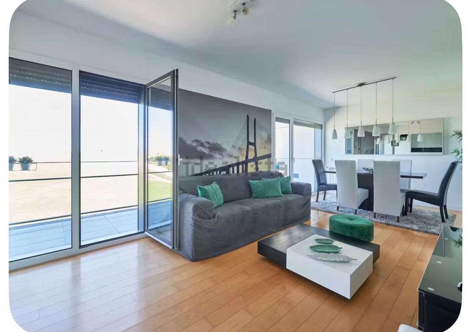 出租小楼房或独栋别墅在Rua do Volga, 1 - 客厅