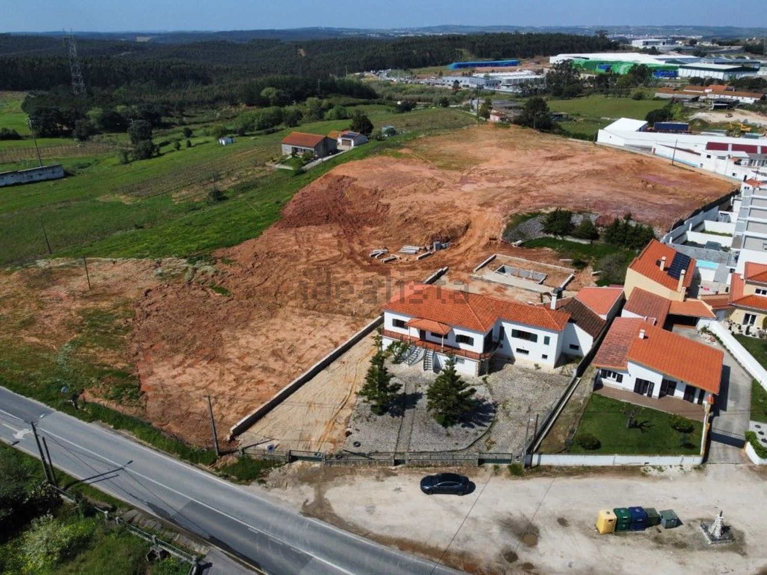 小楼房或独栋别墅出售在Lamas e Cercal - 视线