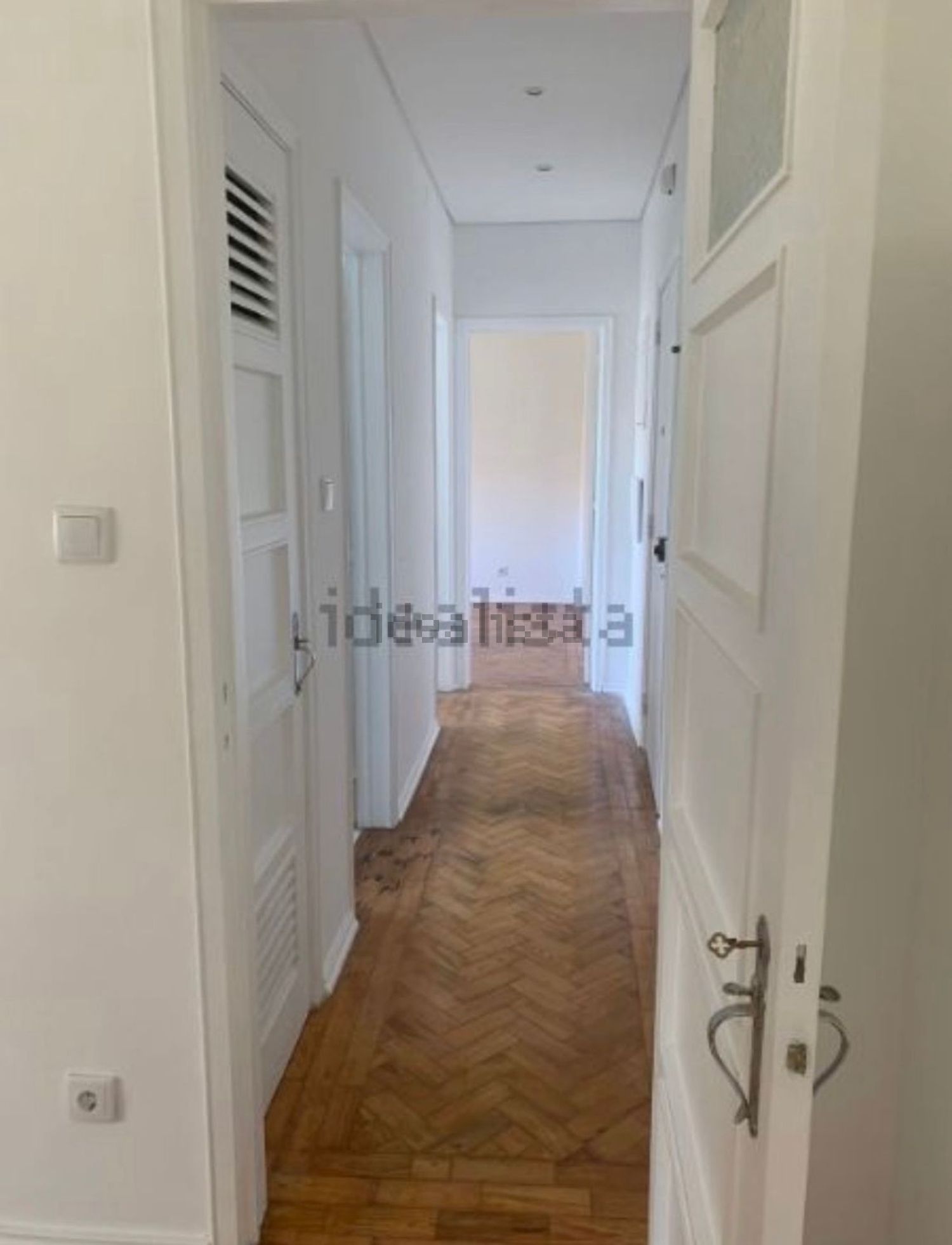 出租公寓 t1在Avenida General Roçadas, 1170 -164 - 过道