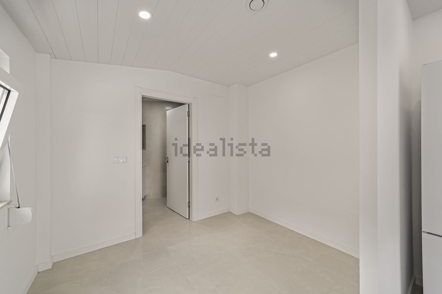 出租t0（单人公寓）在Rua José Ferreira Pio - 居住