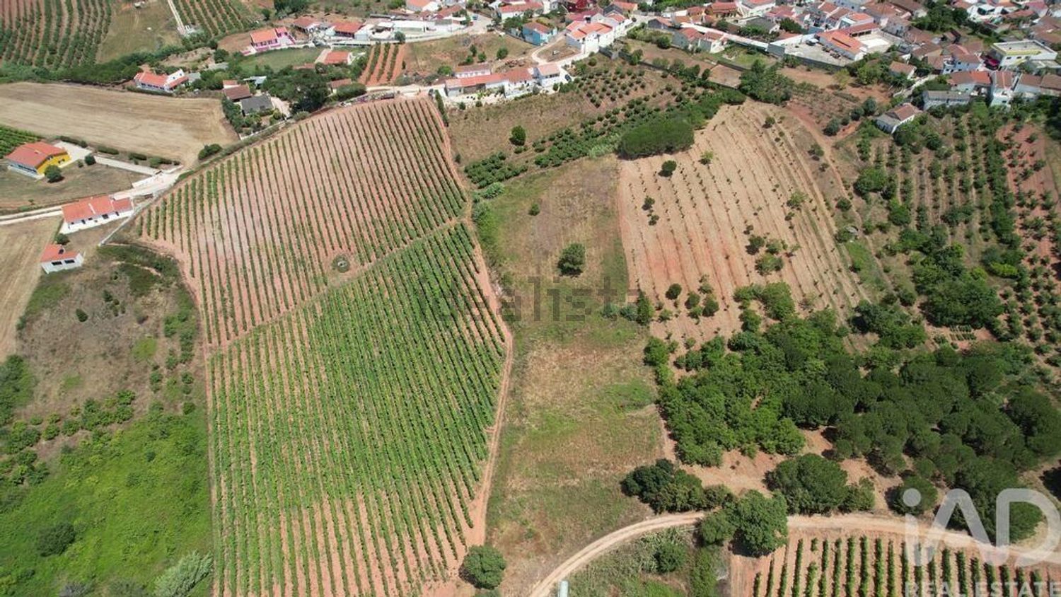 小楼房或独栋别墅出售在Lamas e Cercal - 周边