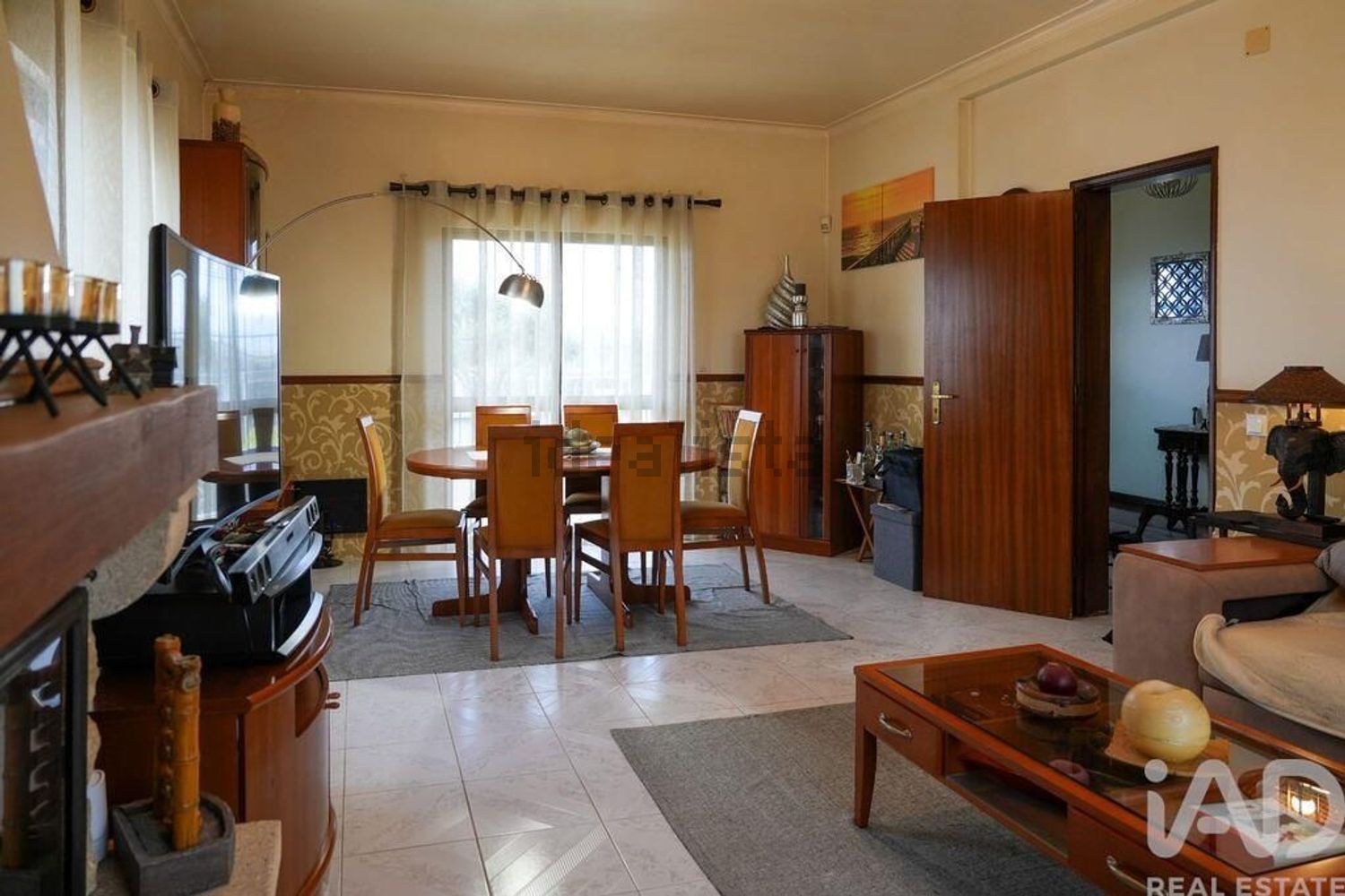 小楼房或独栋别墅出售在Carregado e Cadafais - 客厅