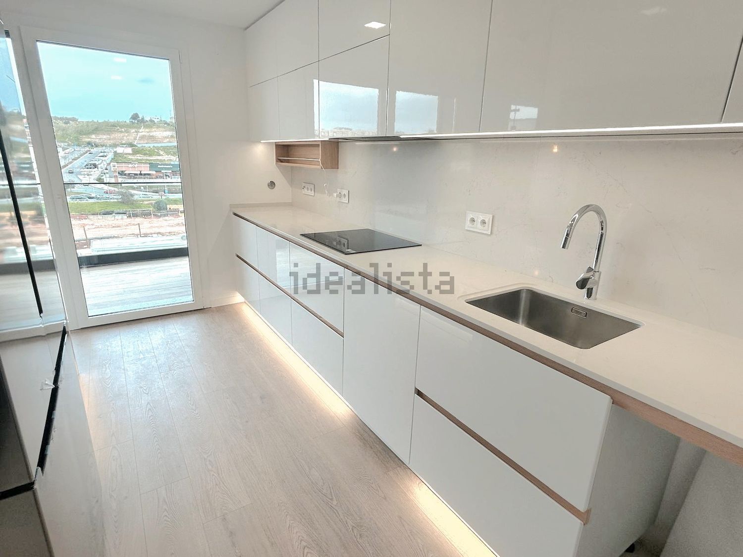 公寓 t3出售在Rua Indiveri Colucci - 厨房