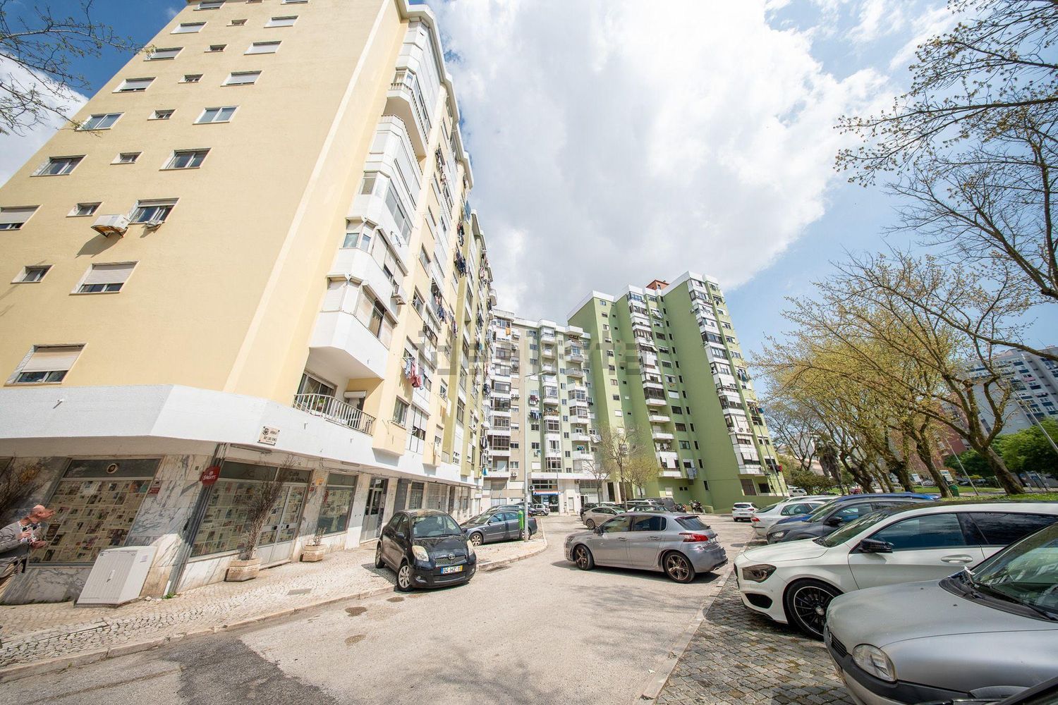 公寓 t3出售在Avenida Ruy Luís Gomes, 12 - 视线