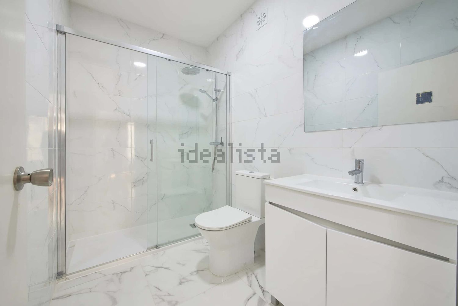 出租房间在Rua Nova da Trindade, 22 - 卫生间