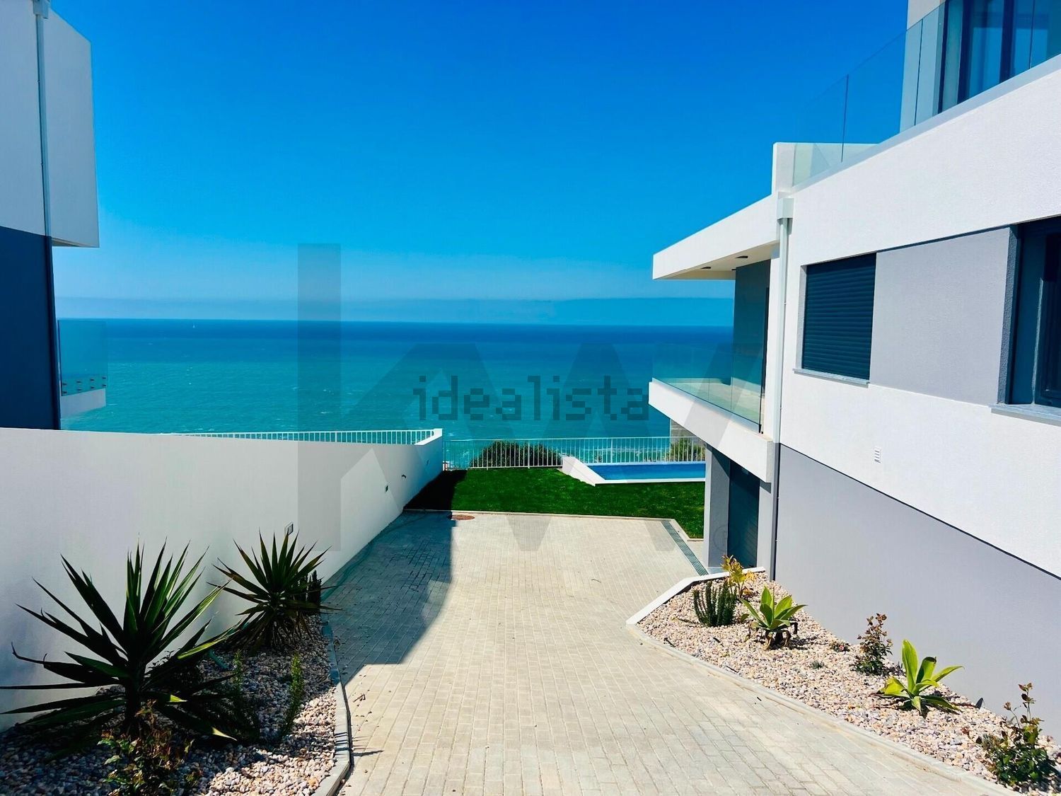 小楼房或独栋别墅出售在Rua das Salemas s/n - 外立面