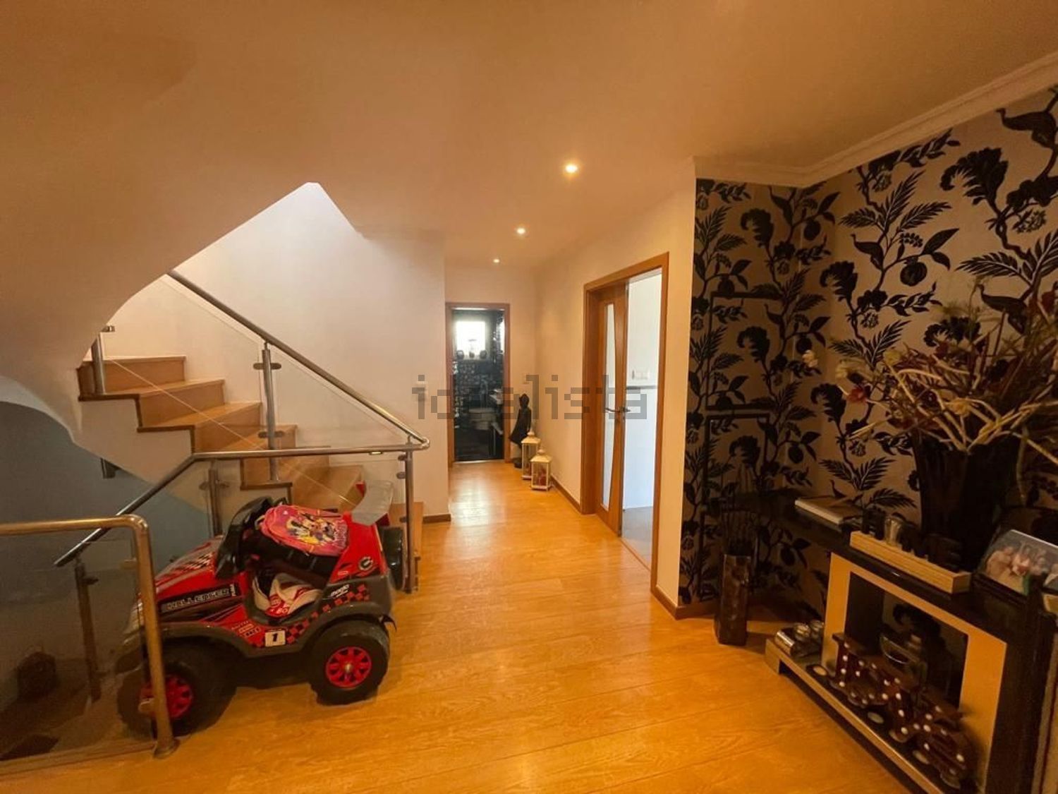 小楼房或独栋别墅出售在Porto Salvo - 过道