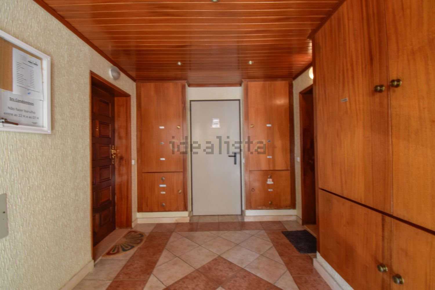 公寓 t2出售在Rua Capitão Salgueiro Maia, 8 - 过道