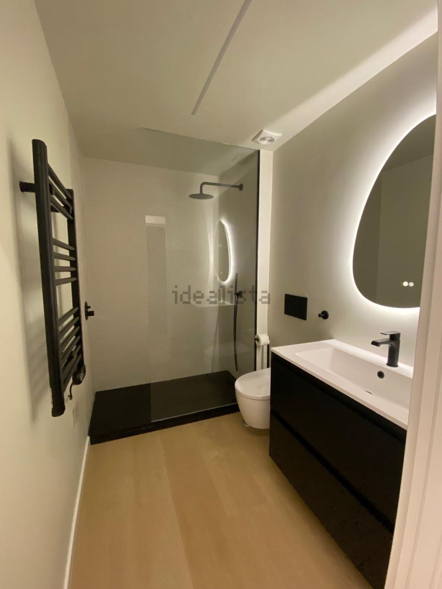 出租公寓 t1在Rua Dom João de Castro, 54 - 卫生间