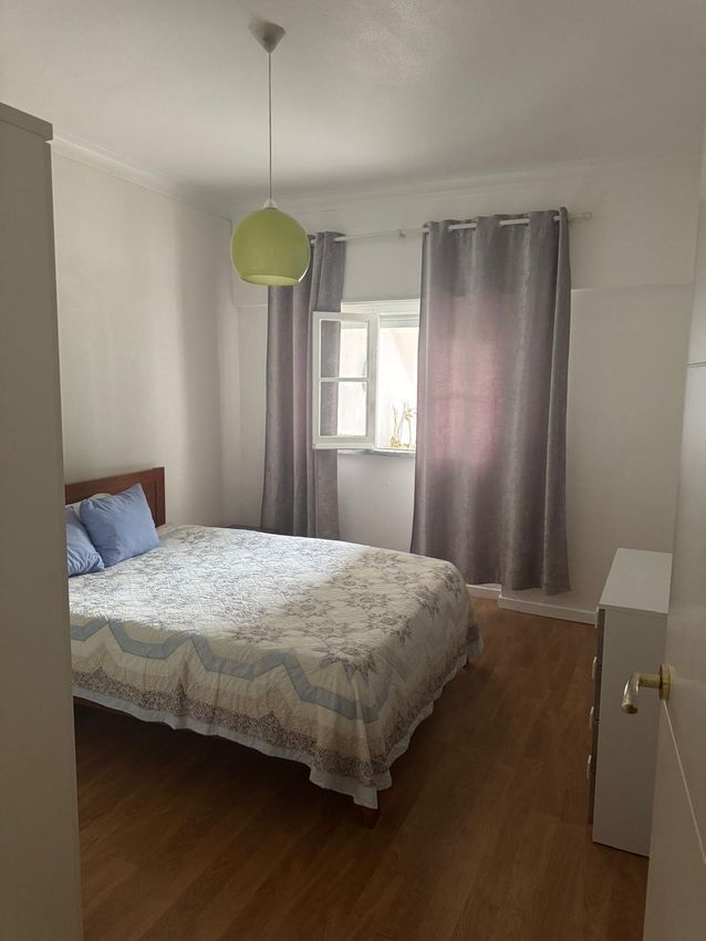 出租房间在Rua José Saraiva, 11