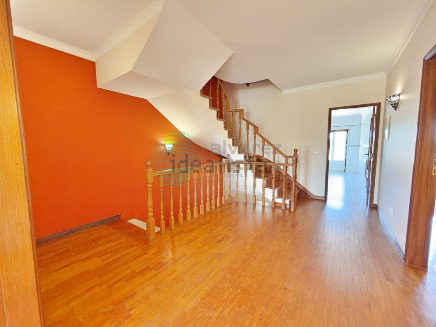 小楼房或独栋别墅出售在Rua 1° de Maio, 3 - 详情