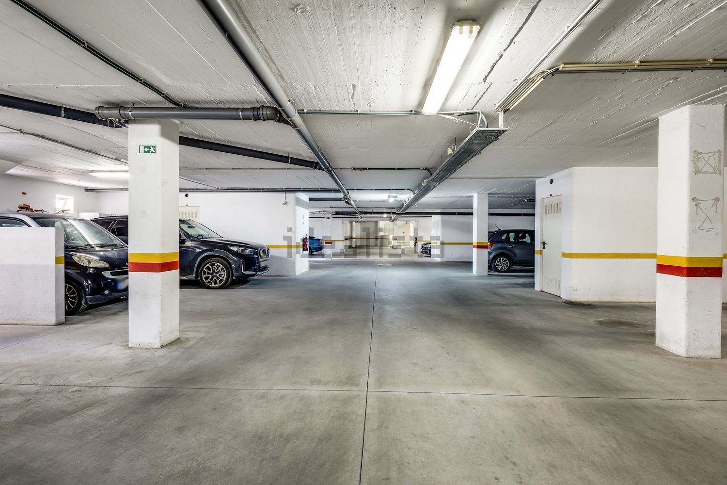 公寓 t4出售在Rua Mato das Cruzadas - 停车位