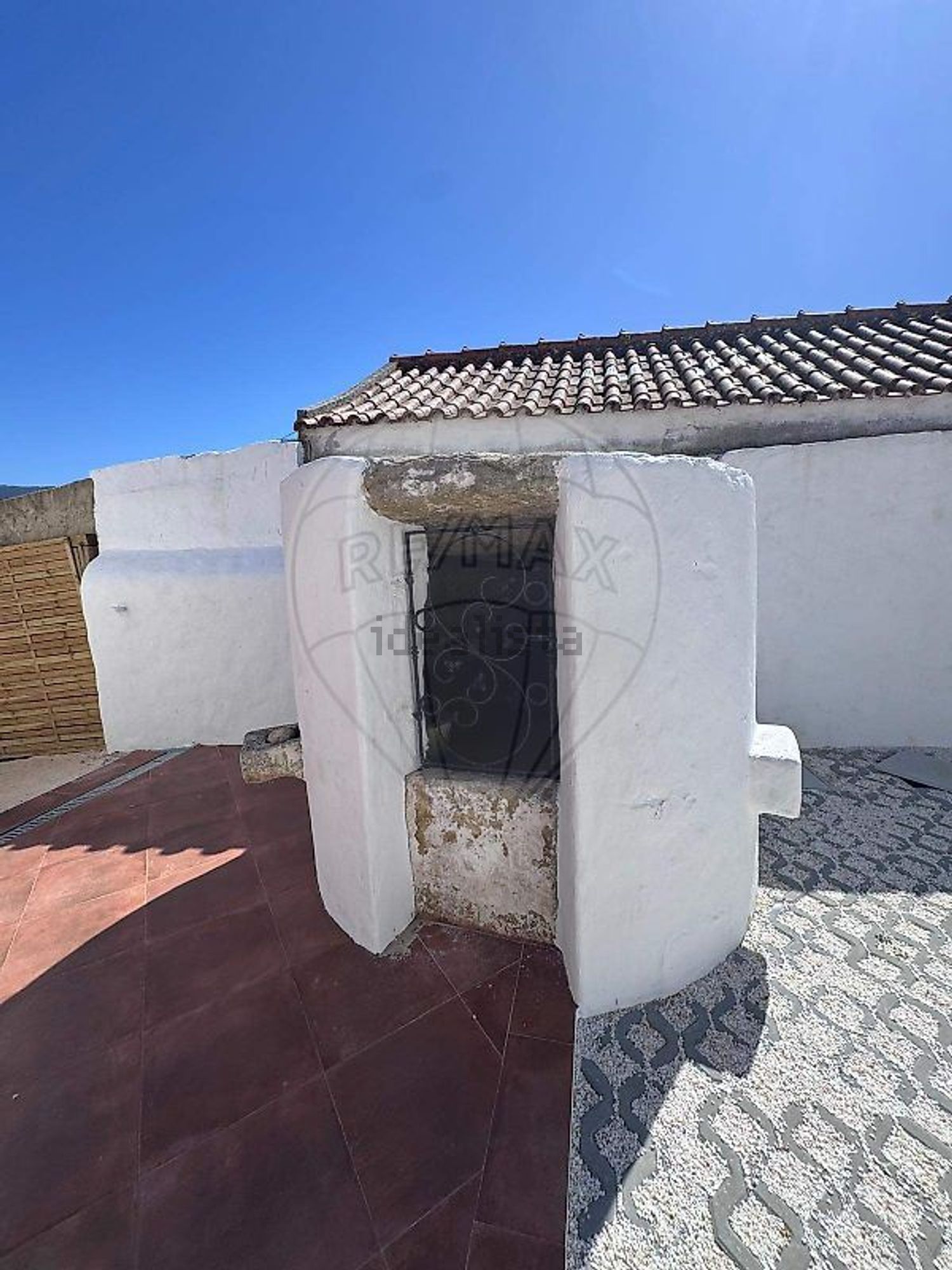 小楼房或独栋别墅出售在Rua da Ribeirinha - 阳台