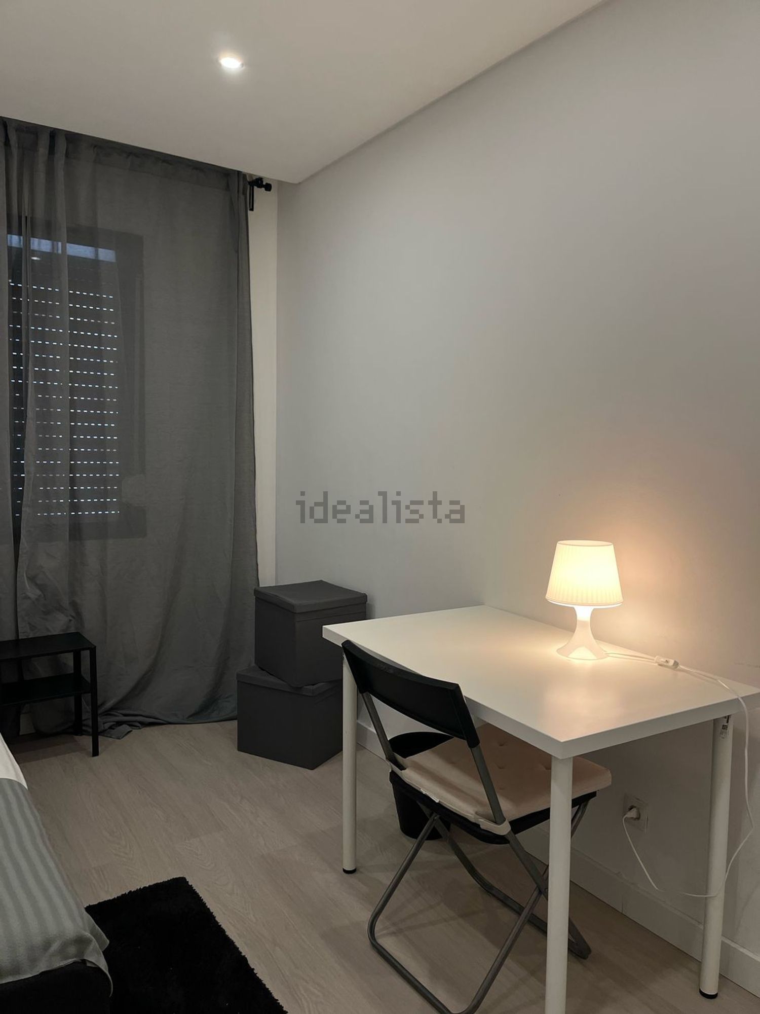 出租房间在Rua Simão da Veiga, 8 - 客厅