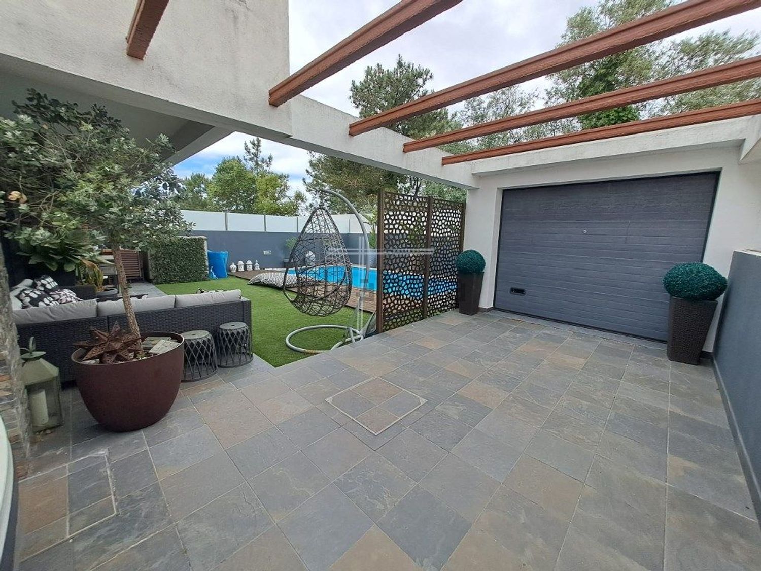 双拼别墅出售在Quintinhas - 阳台