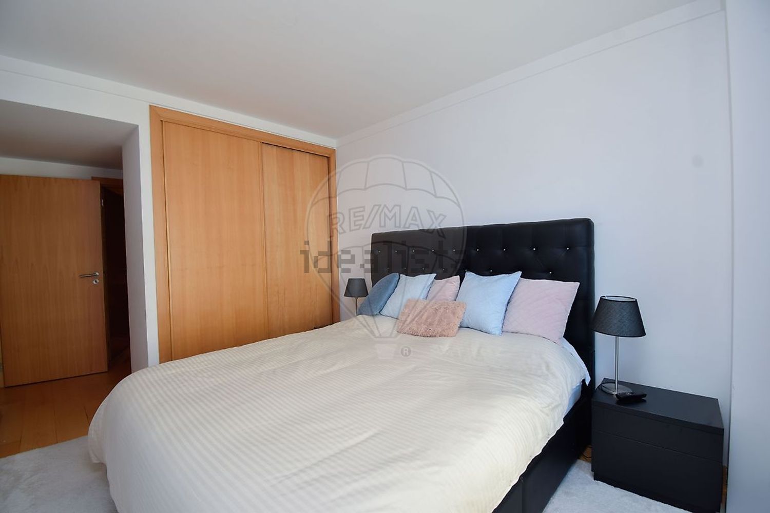 公寓 t2出售在Alameda dos Oceanos - 卧室