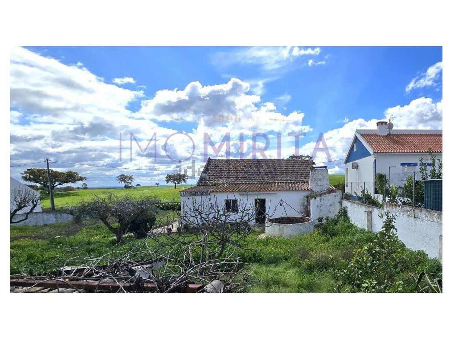 小楼房或独栋别墅出售在Rua do Chafariz - 外立面