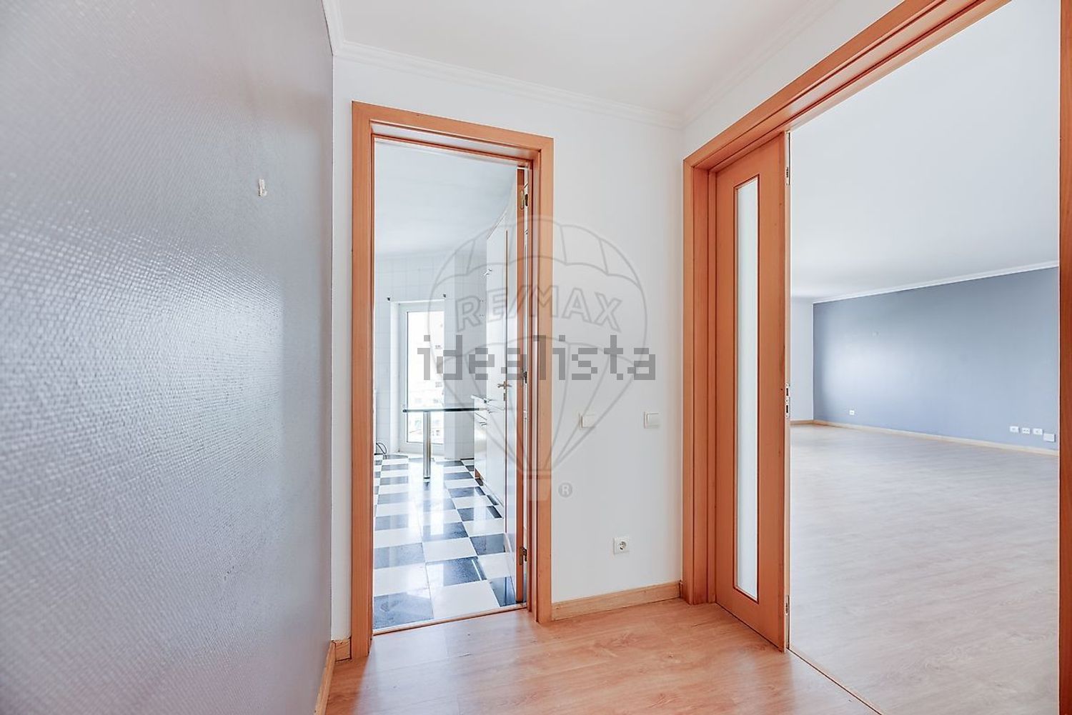 公寓 t3出售在Rua Doutor José da Cunha - 过道