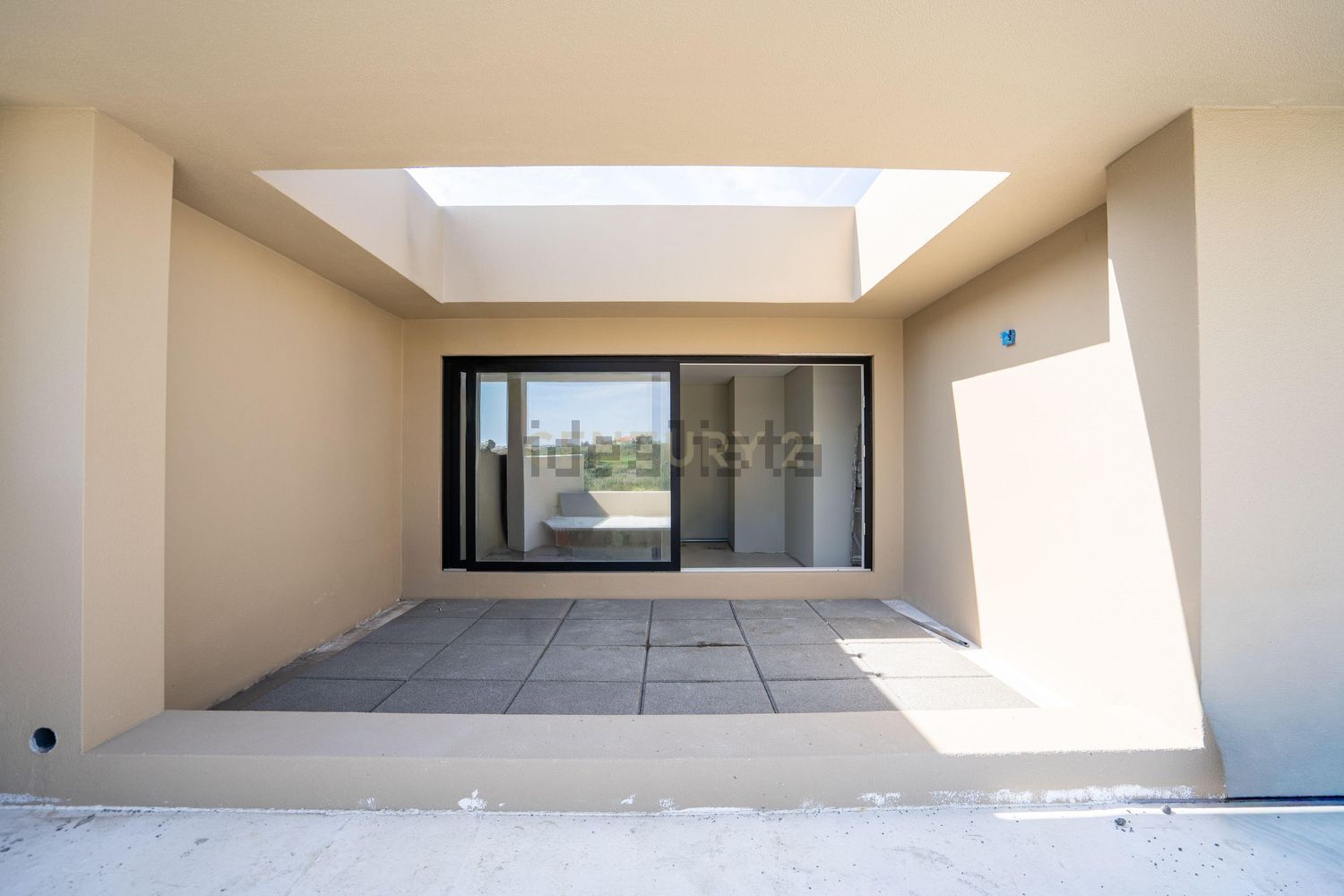 小楼房或独栋别墅出售在Rua Capitão Salgueiro Maia - 居住