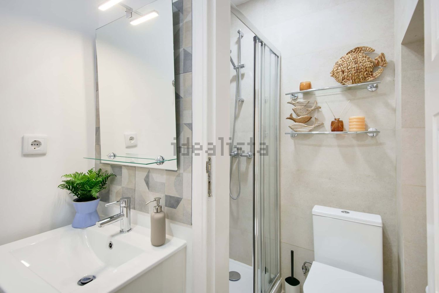 出租房间在Rua da Palmeira, 28 - 卫生间