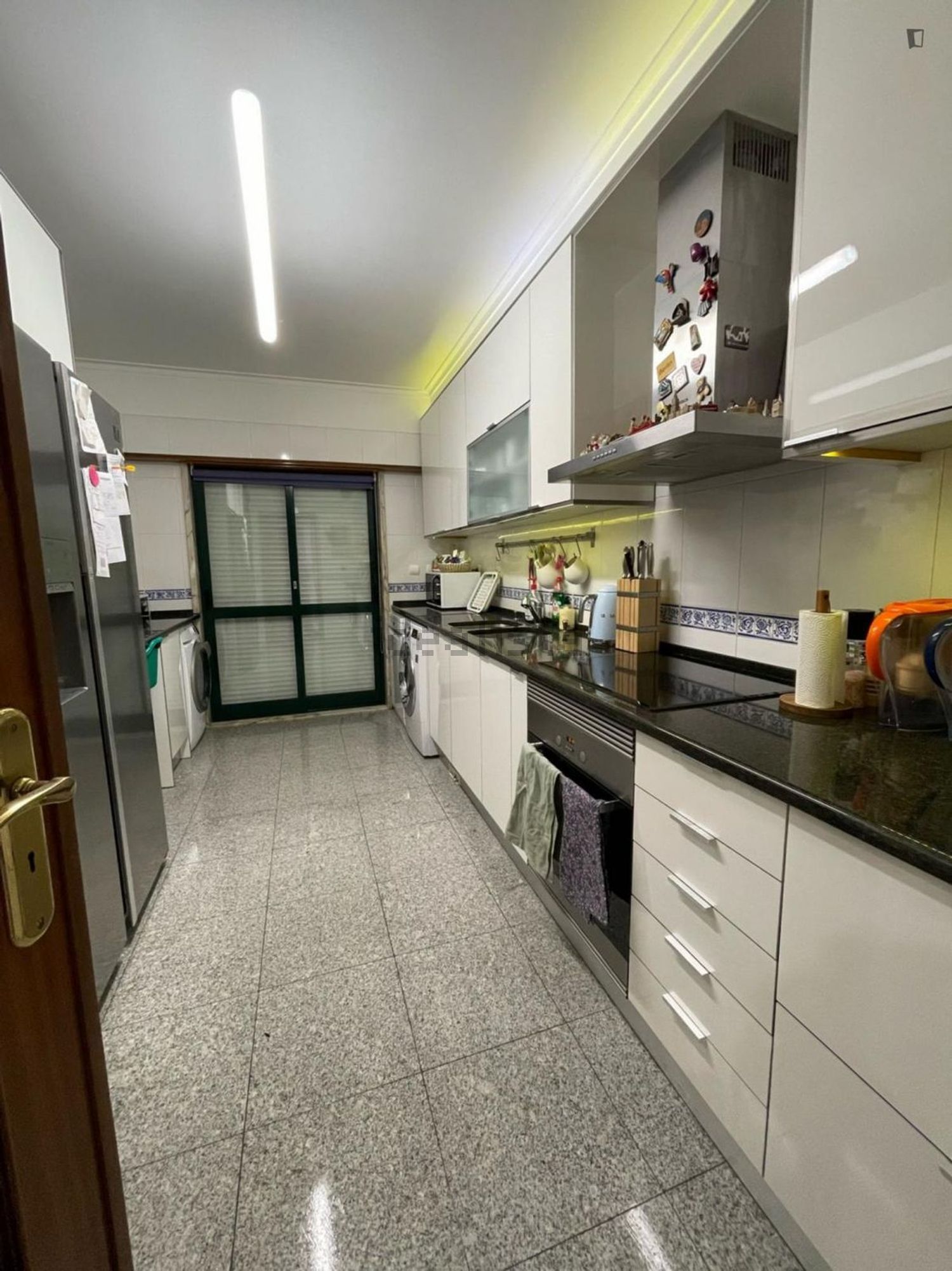 出租房间在Rua Bernardino Machado - 厨房