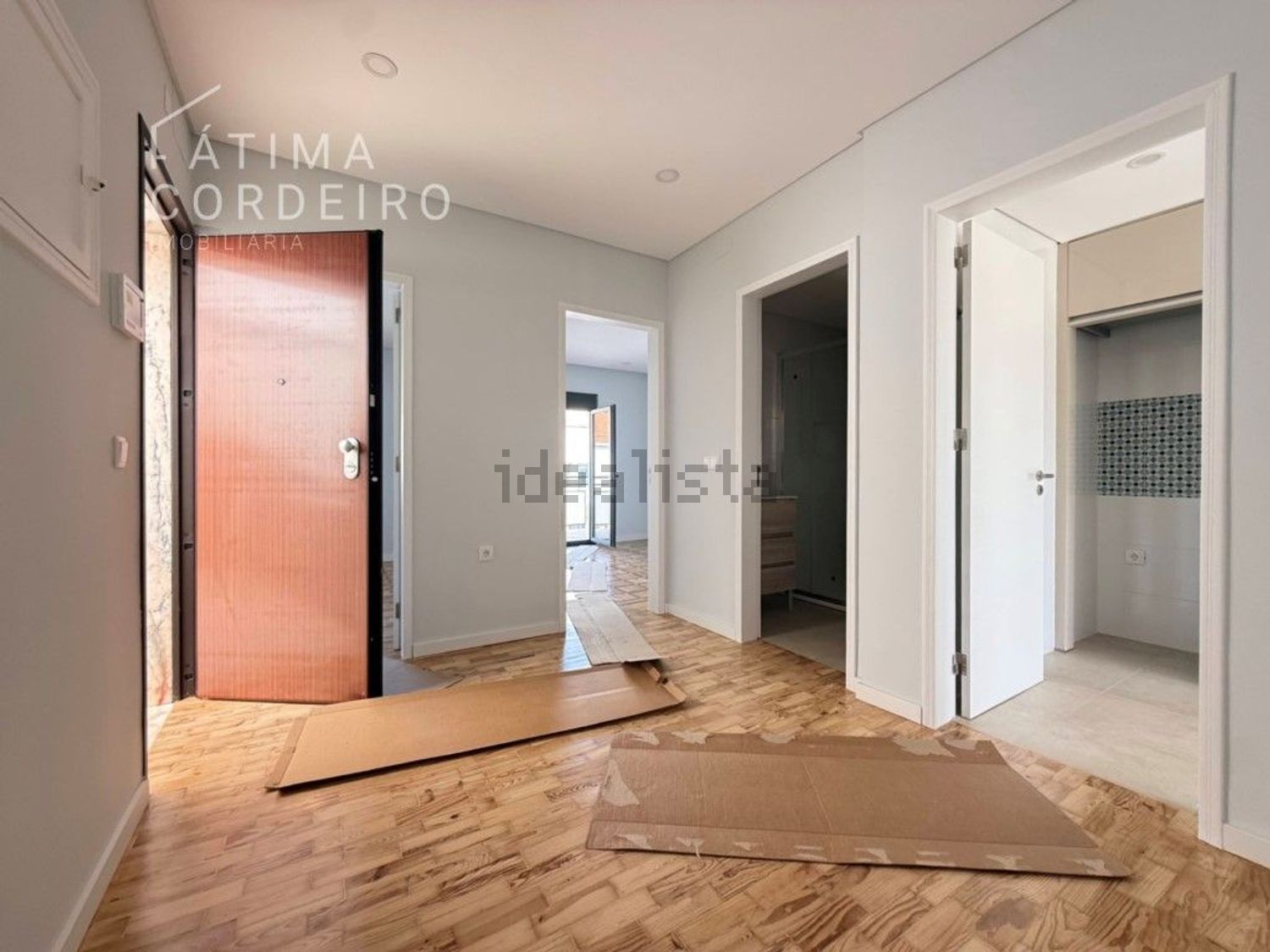 出租公寓 t2在Rua Capitão Leitão, 77 a - 居住