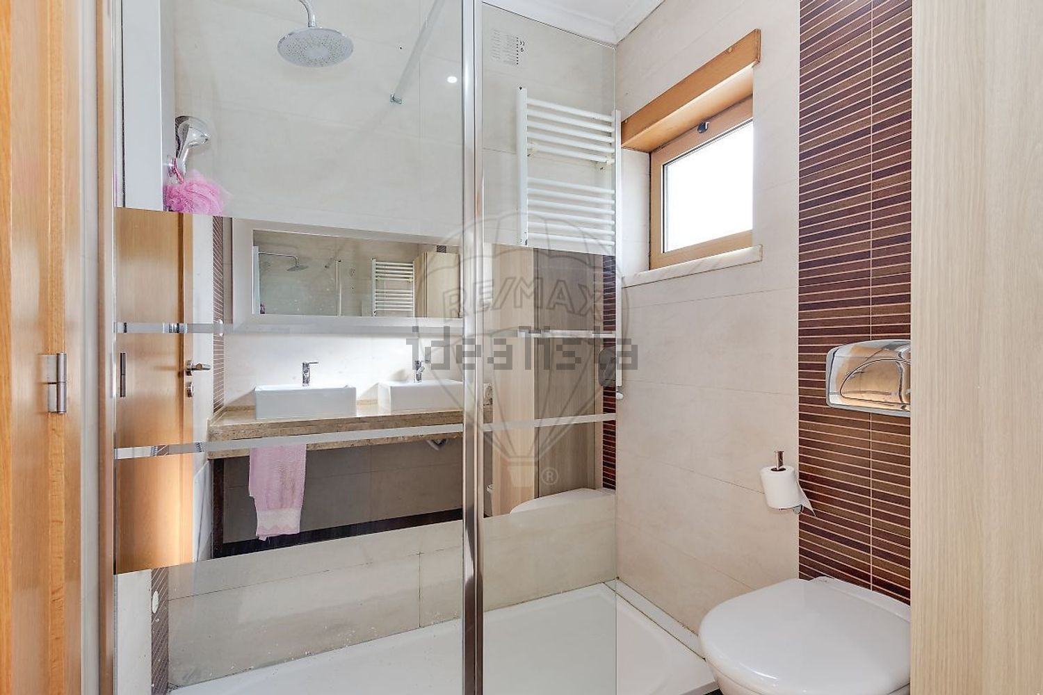 小楼房或独栋别墅出售在Rua Forças Armadas - 卫生间