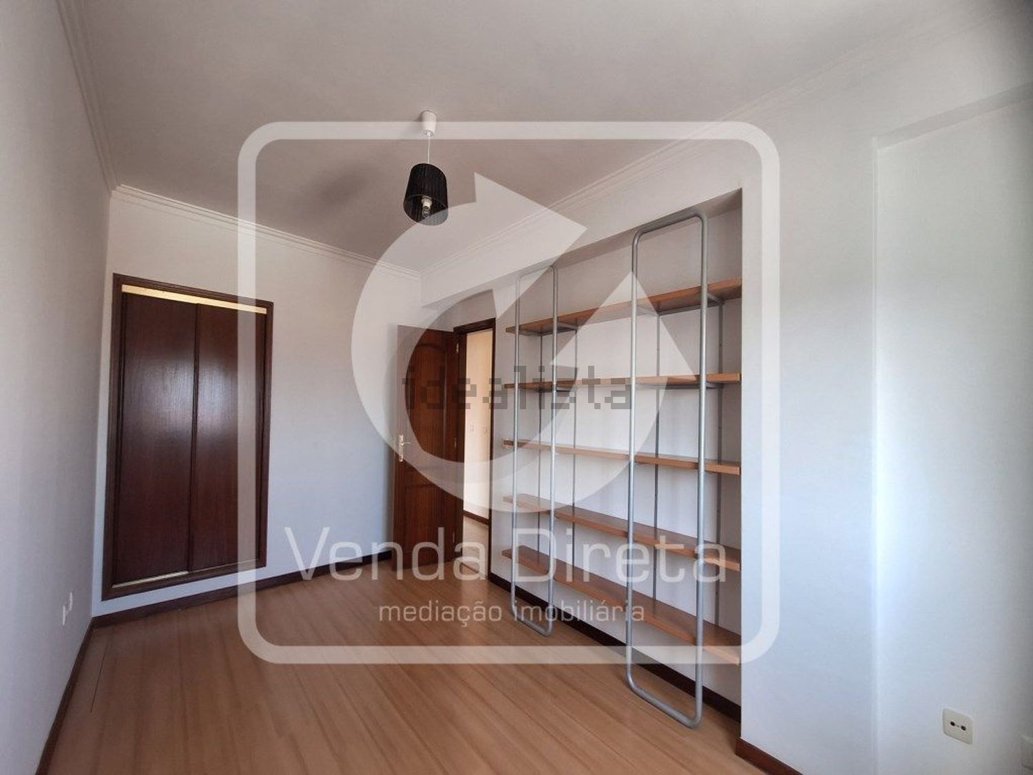 出租公寓 t3在Rua Salgueiro Maia, 34 - 试衣间