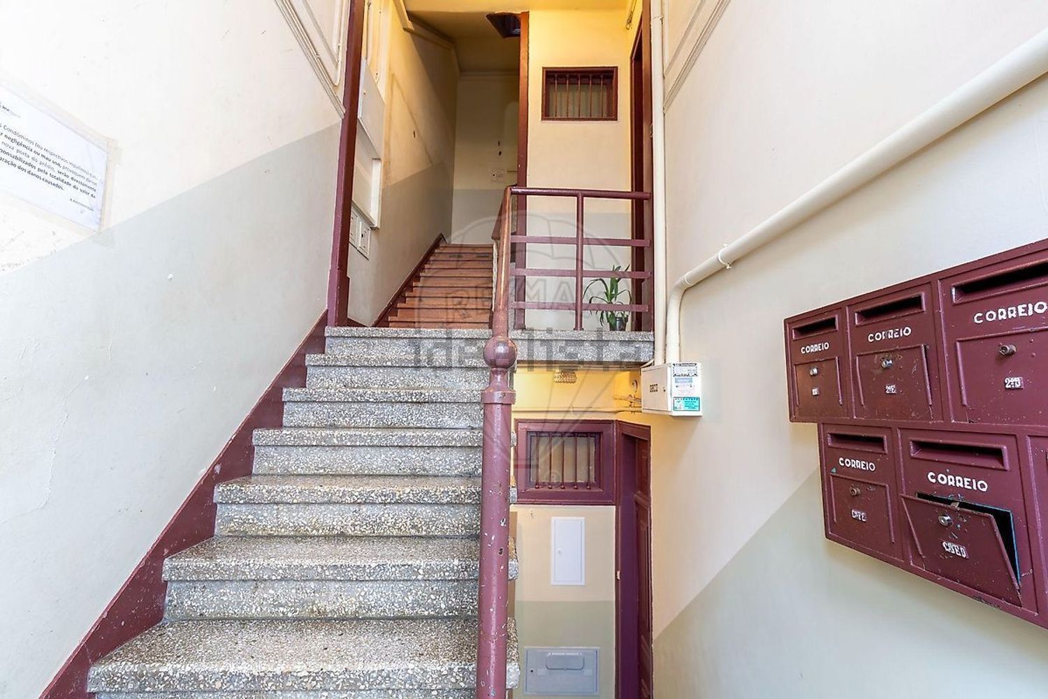 公寓 t3出售在Rua das Enfermeiras da Grande Guerra - 详情