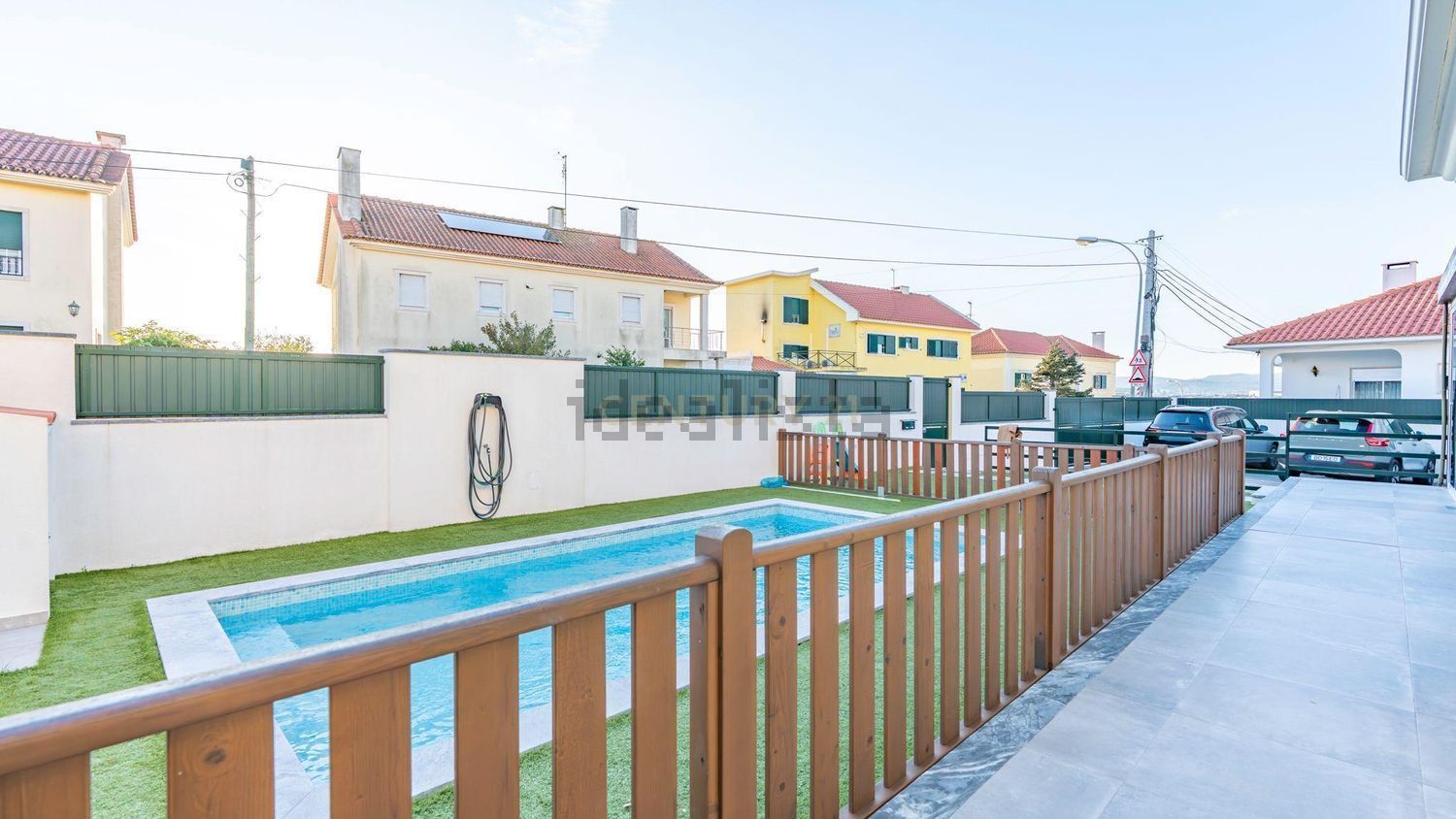 小楼房或独栋别墅出售在Avenida Engenheiro Arantes e Oliveira, 4 - 照片