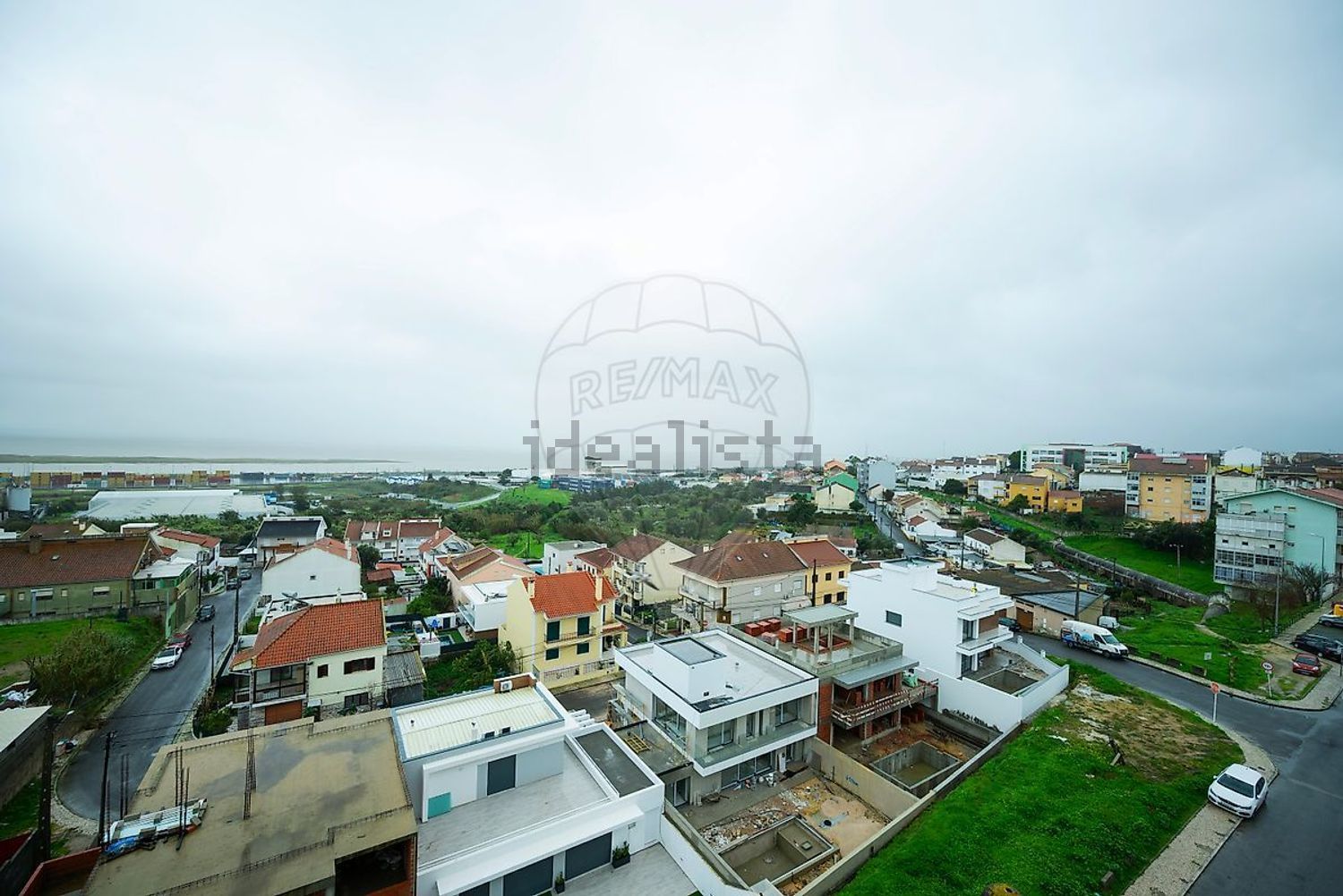 公寓 t3出售在Rua João Nunes Resende - 照片