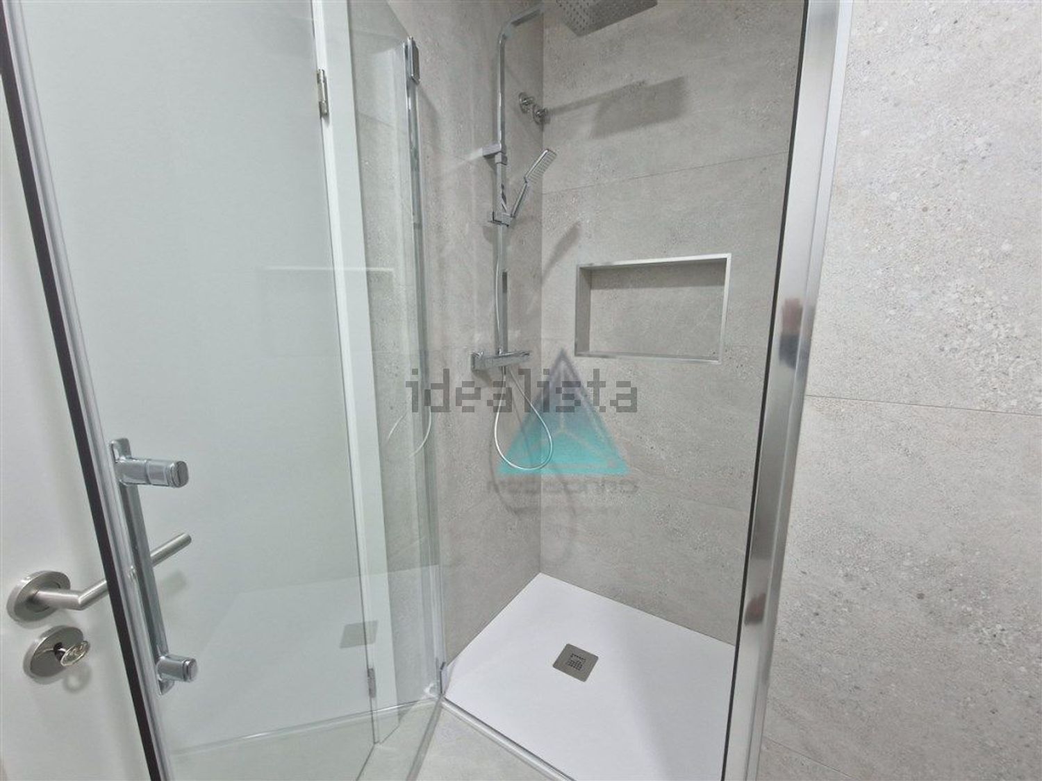 公寓 t3出售在Cruz de Pau - 卫生间