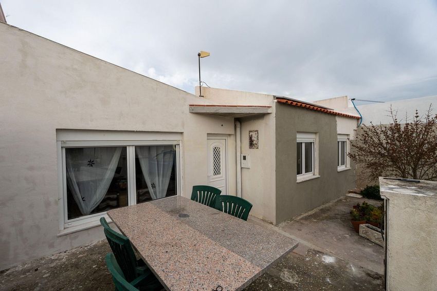 小楼房或独栋别墅出售在Rua do Casaleiro